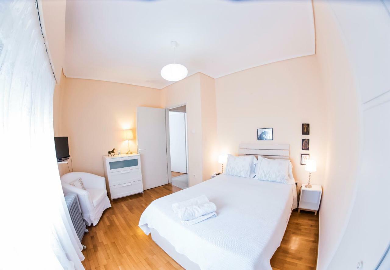 Flisvos Seafront-Marina Apartment Athen Exterior foto